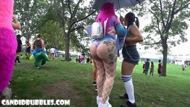Candidbubbles #210