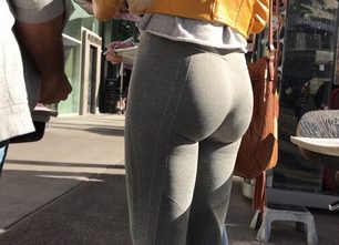 654-prev-yoga-pants-candid-voyeur-creepshot-video-hd-free-round-booty-butt-arse-ass-culo-mallas-hot-brunette-leggings-hidden-507x338
