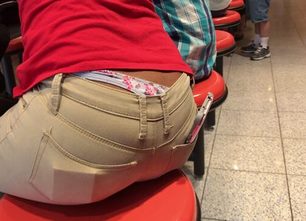 716-prev-thong-slip-oops-whaletail-ebony-black-girl-public-candid-creepshot-video-hd-voyeur-507x338