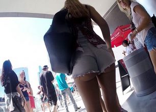 740-prev-candid-blonde-creepshot-video-hd-booty-shorts-cheeks-public-denim-507x338