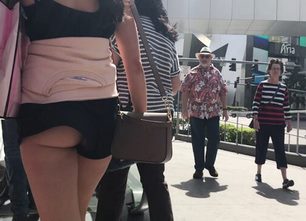 762-prev-romper-wind-ass-cheeks-butt-oops-candid-voyeur-public-video-girls-507x338