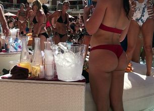 771prev-bikini-candid-pool-fat-ass-video-sneaky-hidden-cam-thong-tanga-507x338