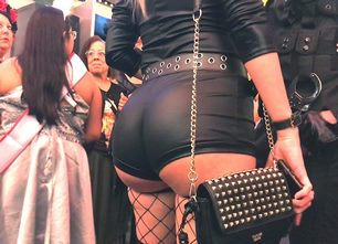 878-prev-amazing-candid-ass-booty-video-super-ass-booty-shorts-costume-creep-voyeur-candid-861x574