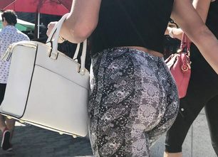 880-prev-big-booty-candid-video-candid-booty-maximus-xray-vid-booty-jiggly-donk-in-public-861x574