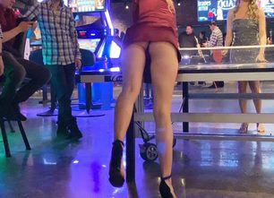ping_pong_butt_flashes_-_thumb-1620x1080