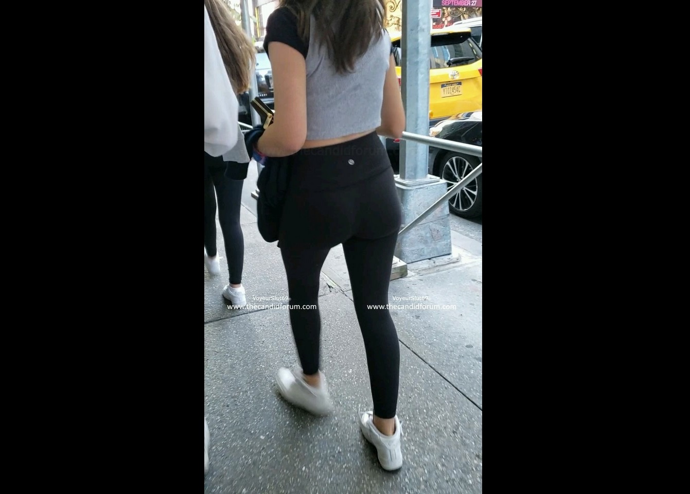 Teen in Spandex Booty Sexy Voyeurslut69