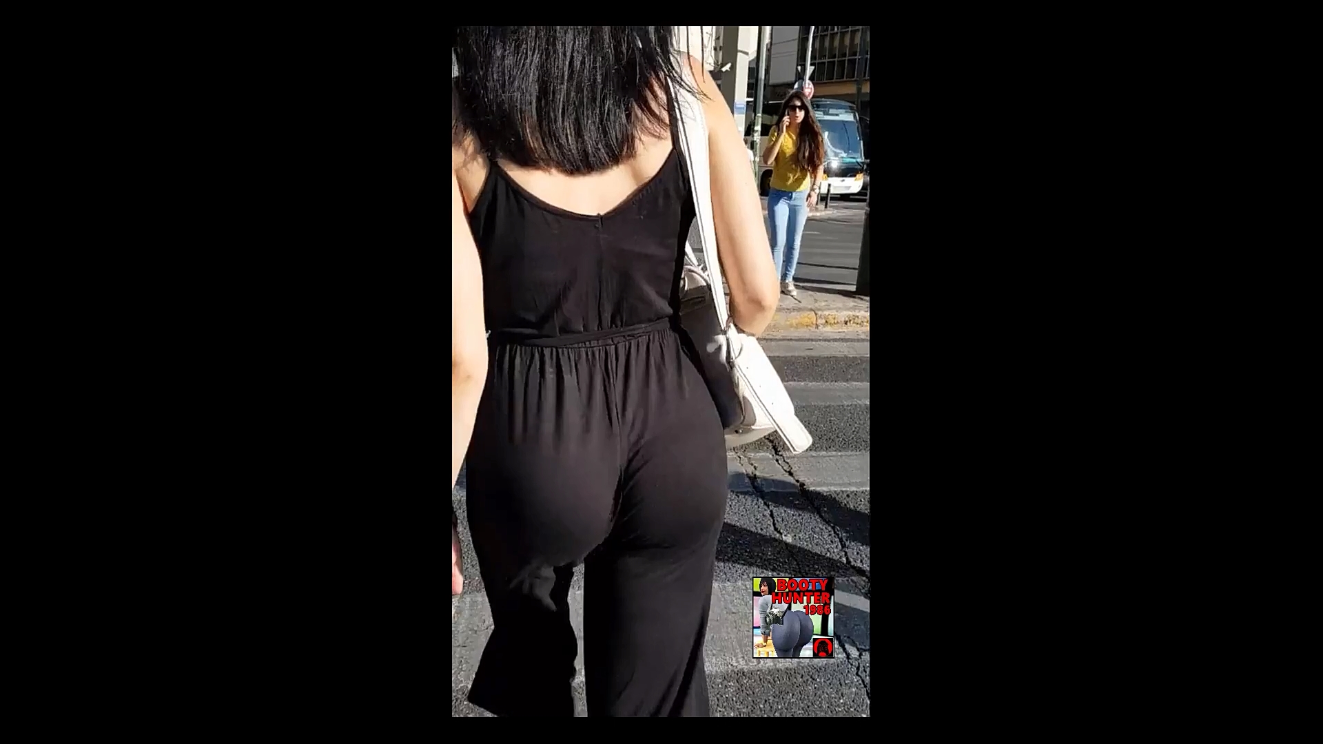 BigBooty Latina in the Street
