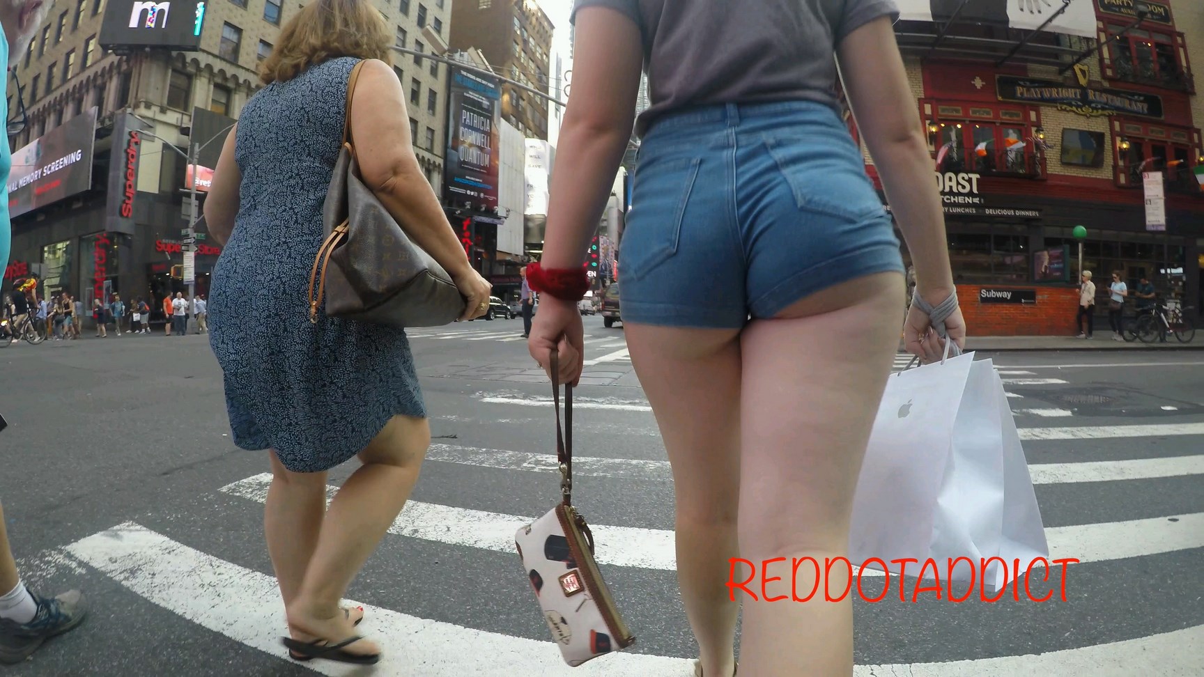 Booty Mini Short Sexy Legs