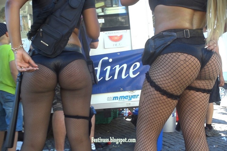 12 Festivass Two cheeky shorts in fishnet