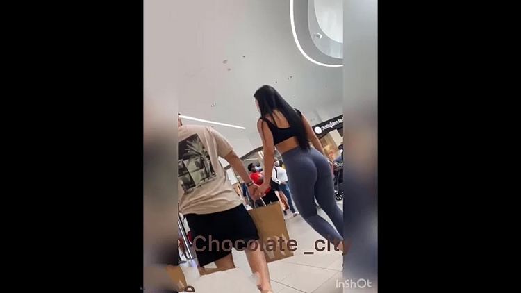 Sexy Babe Big Booty in Spandex Shopping