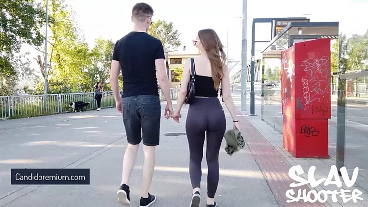 Sexy Ass Girl in Gray Leggings Wiggles