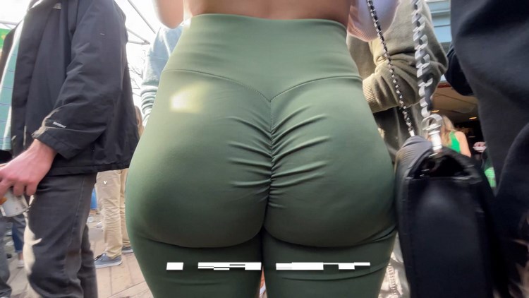 This Booty in Spandex green is incredible