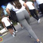 Beautiful Girls Sexy Booty in Spandex Gray Walking
